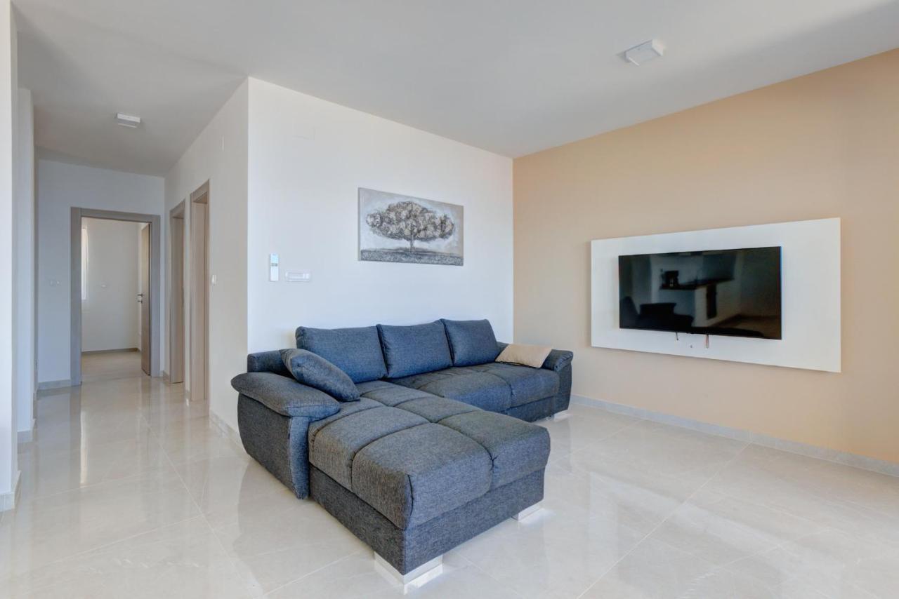 Olimp Apartment *
