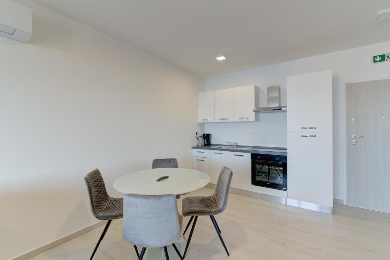 Olimp Apartment *